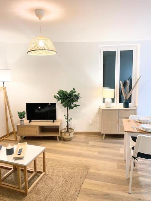 Apartment / Cocon \ Paisible Hyper Centre *